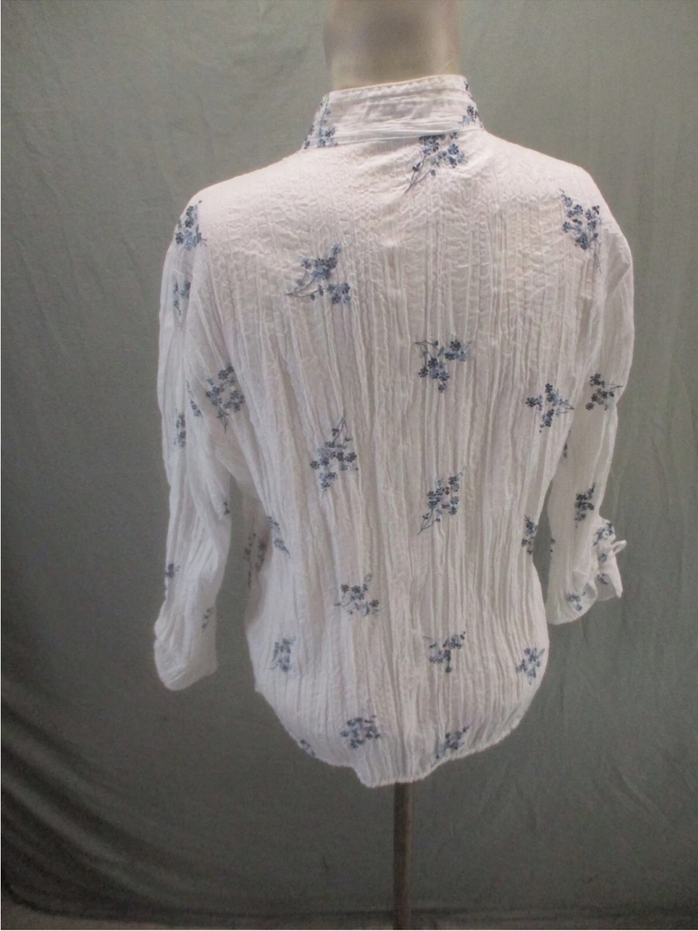 Dress Barn Boho Floral Embroidered Blouse Size 2X - Picture 2 of 5